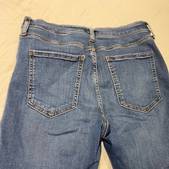 Banana Republic Devon High Rise Skinny Jean - Picture 7 of 7